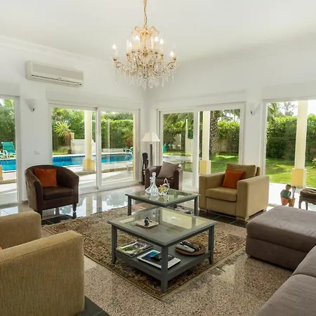 Villa Penina 4 Bed Portimão