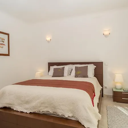Penina 4 Bed Villa Portimão
