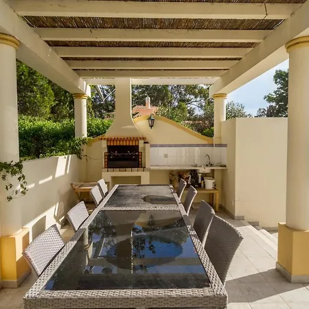 Villa Penina 4 Bed